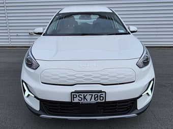 2023 Kia Niro at Johnston Ebbett