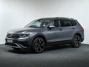 2023 Volkswagen Tiguan at Ebbett Volkswagen & Škoda Hamilton