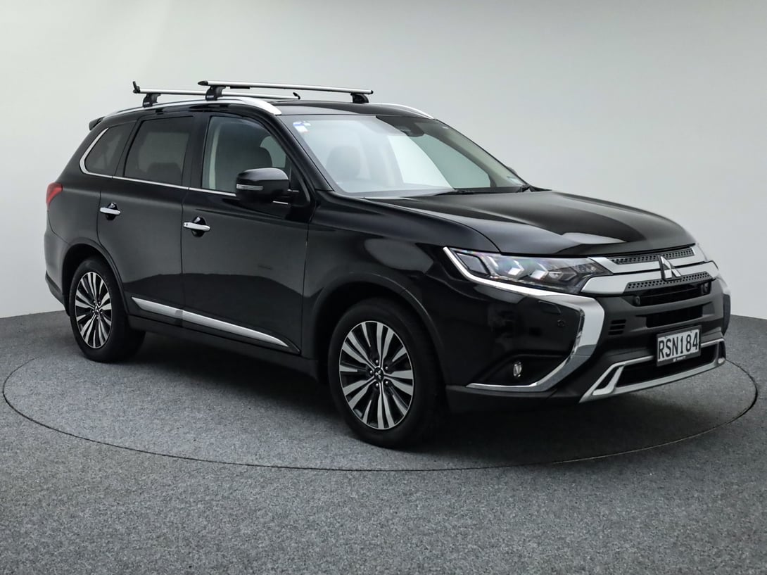 2020 Mitsubishi Outlander at Ebbett Rotorua