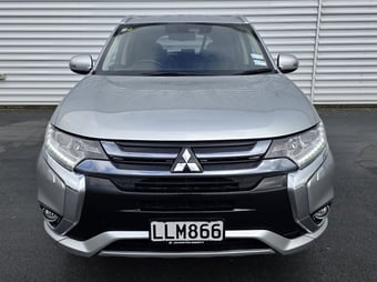 2018 Mitsubishi Outlander at Johnston Ebbett