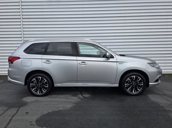 2018 Mitsubishi Outlander at Johnston Ebbett
