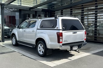 2020 Isuzu D-Max at Ebbett Toyota Hamilton