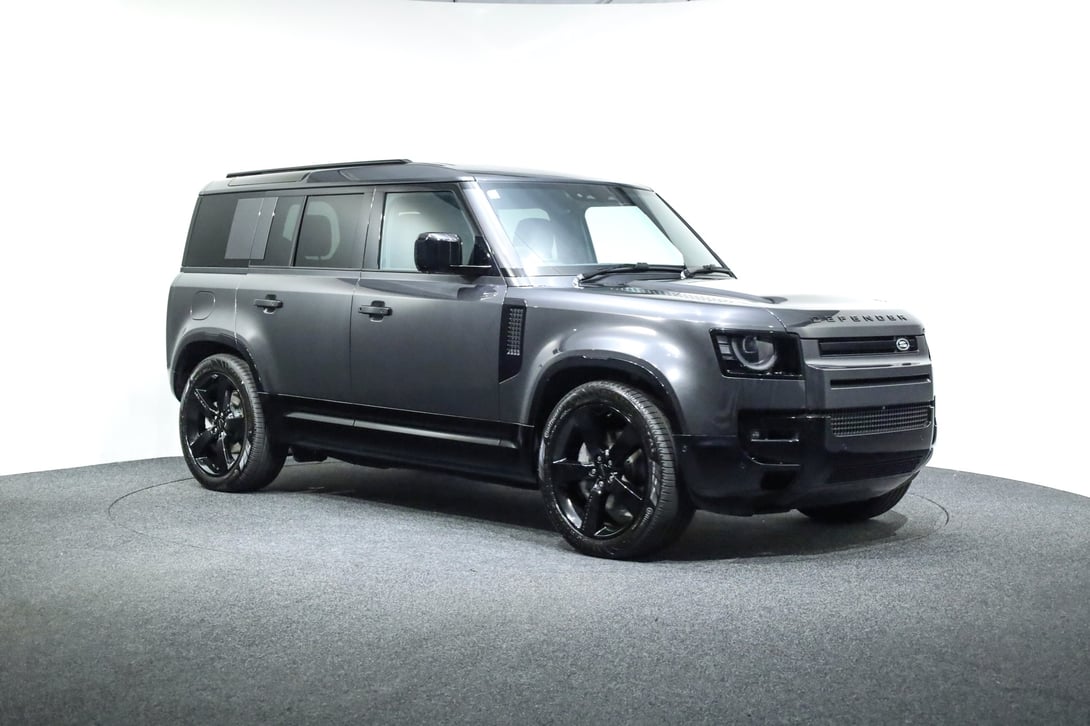 2026 Land Rover Defender at Duncan & Ebbett Hamilton