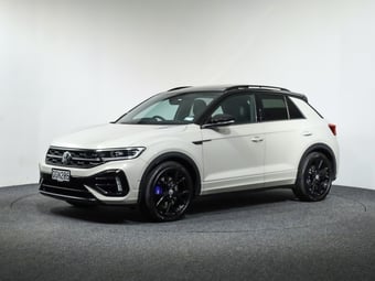 2024 Volkswagen T-Roc at Ebbett Volkswagen & Škoda Hamilton