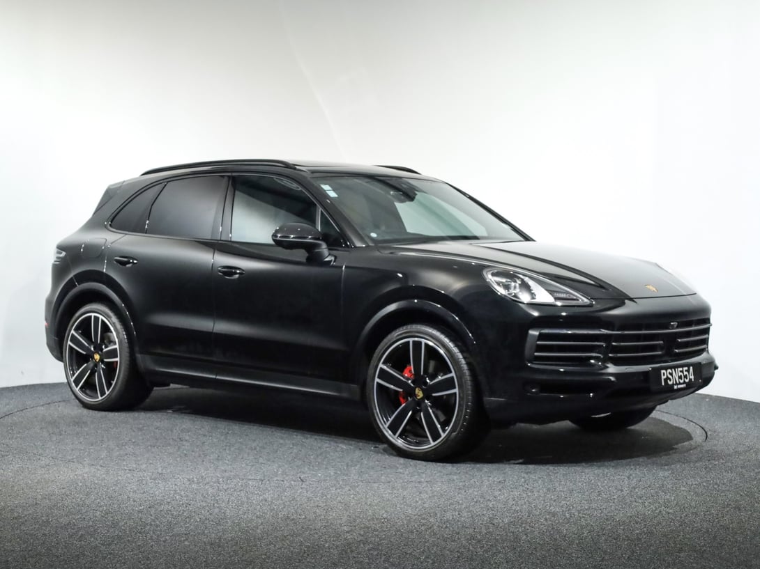 2023 Porsche Cayenne at Ebbett Volkswagen & Škoda Hamilton