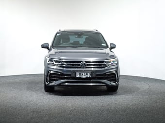 2021 Volkswagen Tiguan at Ebbett Volkswagen & Škoda Hamilton