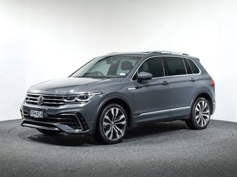2021 Volkswagen Tiguan at Ebbett Volkswagen & Škoda Hamilton