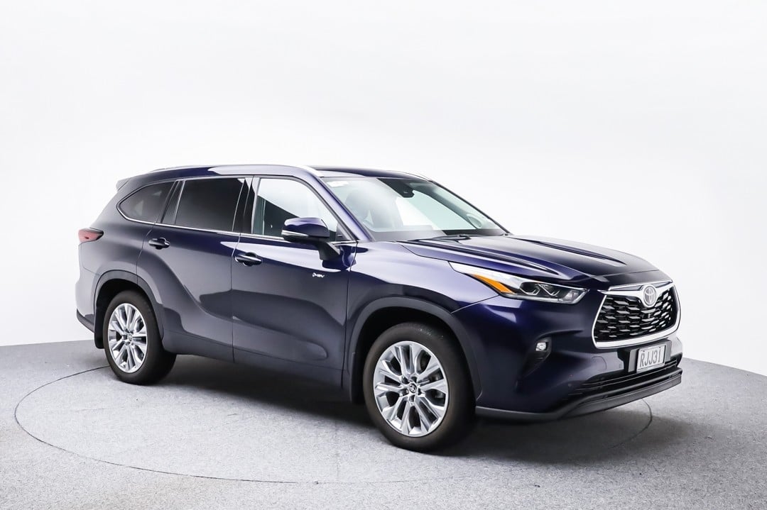 2025 Toyota Highlander at Ebbett Pukekohe
