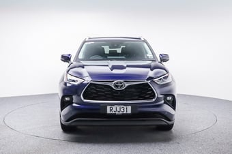 2025 Toyota Highlander at Ebbett Pukekohe