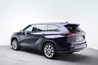 2025 Toyota Highlander at Ebbett Pukekohe
