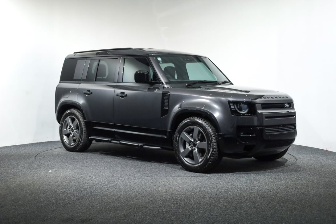 2026 Land Rover Defender at Duncan & Ebbett Hamilton