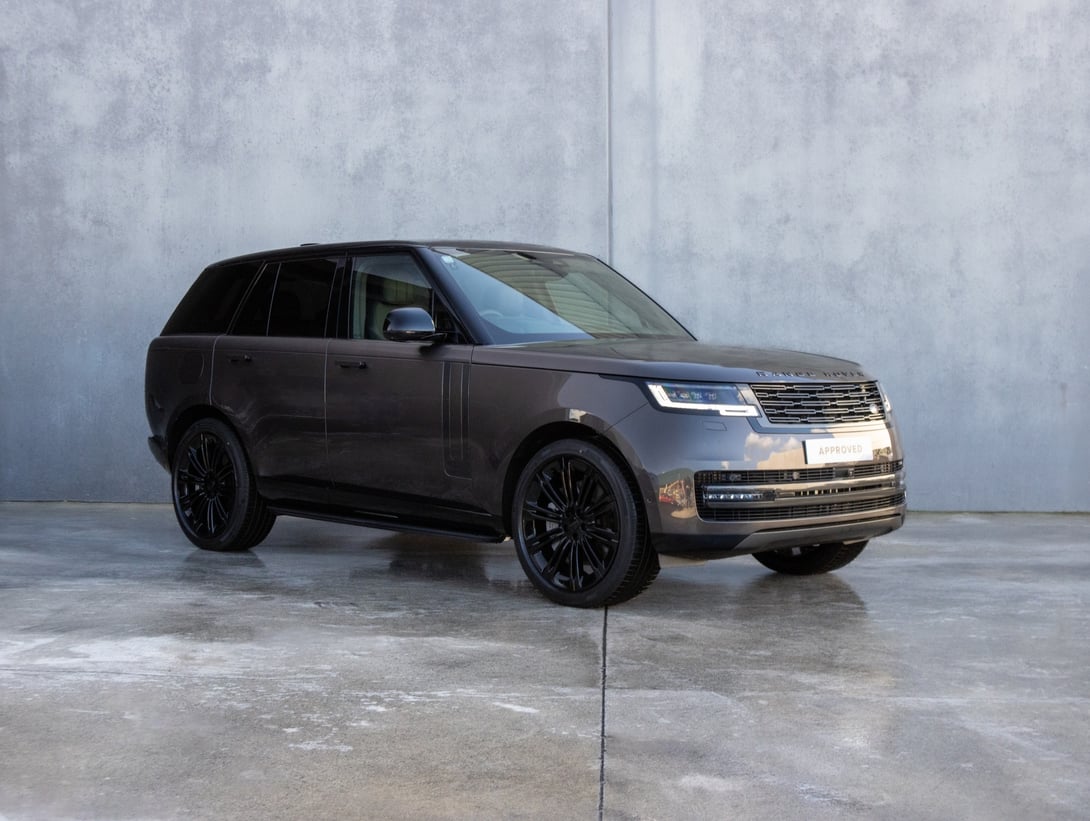 2026 Land Rover Range Rover at Ebbett Prestige Tauranga