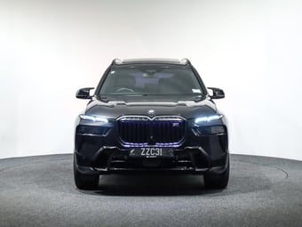 2024 BMW X7 at Ebbett Volkswagen & Škoda Hamilton
