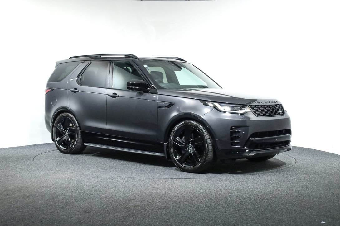 2026 Land Rover Discovery at Duncan & Ebbett Hamilton
