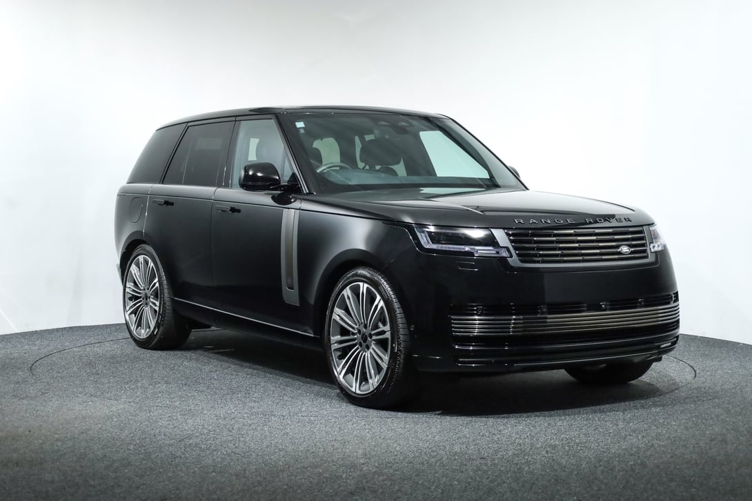 2026 Land Rover Range Rover at Duncan & Ebbett Hamilton