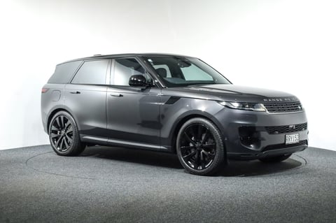 2026 Land Rover Range Rover Sport D250 SE