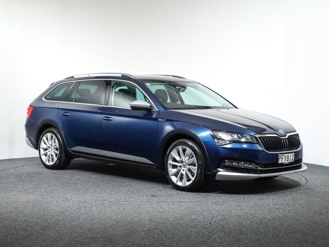 2022 Skoda Superb at Ebbett Volkswagen & Škoda Hamilton