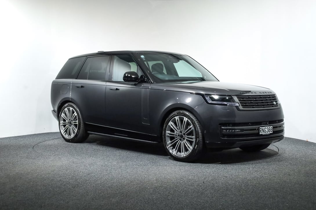 2026 Land Rover Range Rover at Duncan & Ebbett Hamilton