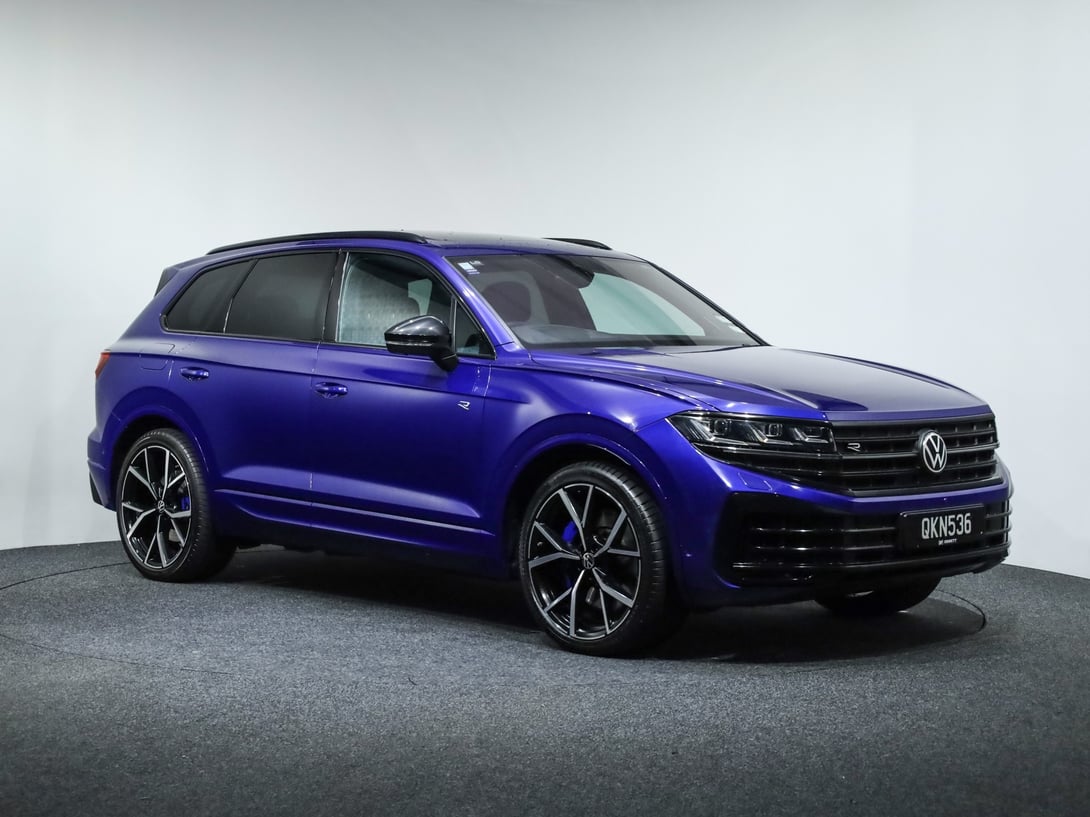 2024 Volkswagen Touareg at Ebbett Volkswagen & Škoda Hamilton