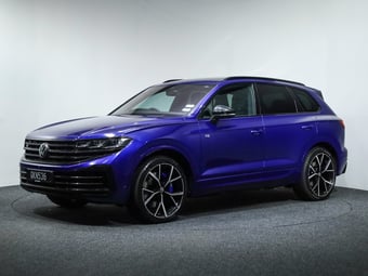 2024 Volkswagen Touareg at Ebbett Volkswagen & Škoda Hamilton