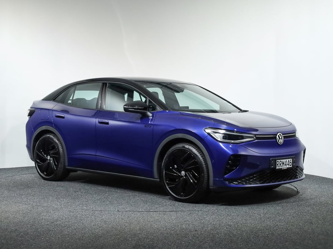 2026 Volkswagen ID.5 at Ebbett Volkswagen & Škoda Hamilton