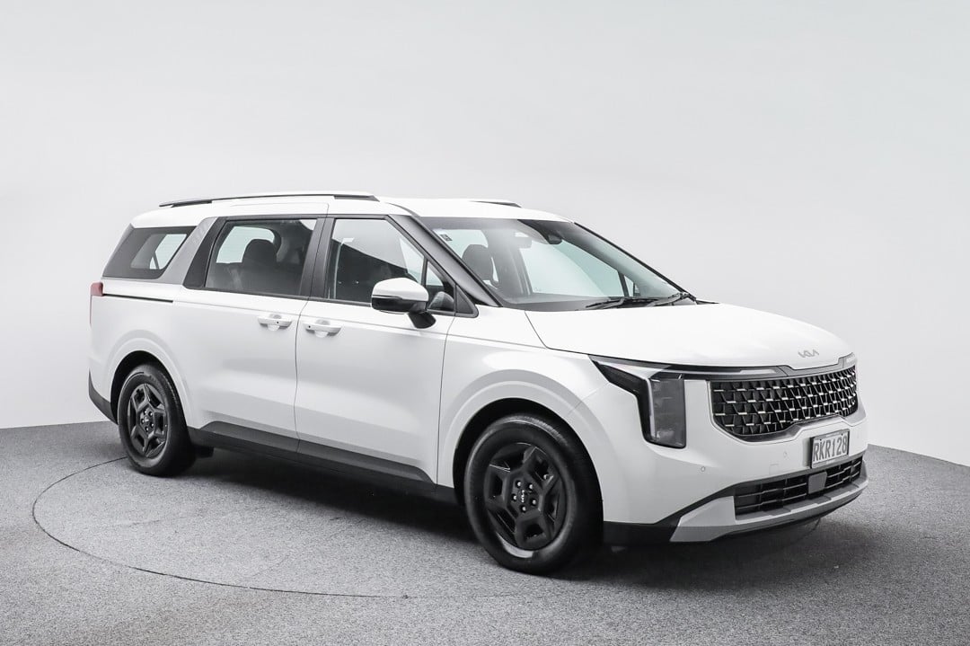 2025 Kia Carnival at Ebbett Pukekohe