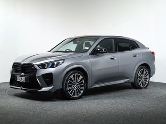 2024 BMW X2 at Ebbett Volkswagen & Škoda Hamilton