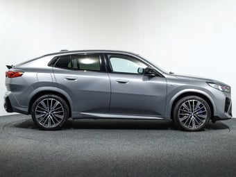 2024 BMW X2 at Ebbett Volkswagen & Škoda Hamilton