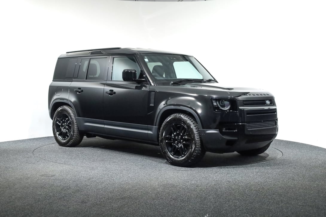 2026 Land Rover Defender at Duncan & Ebbett Hamilton