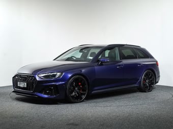2022 Audi RS4 at Ebbett Volkswagen & Škoda Hamilton