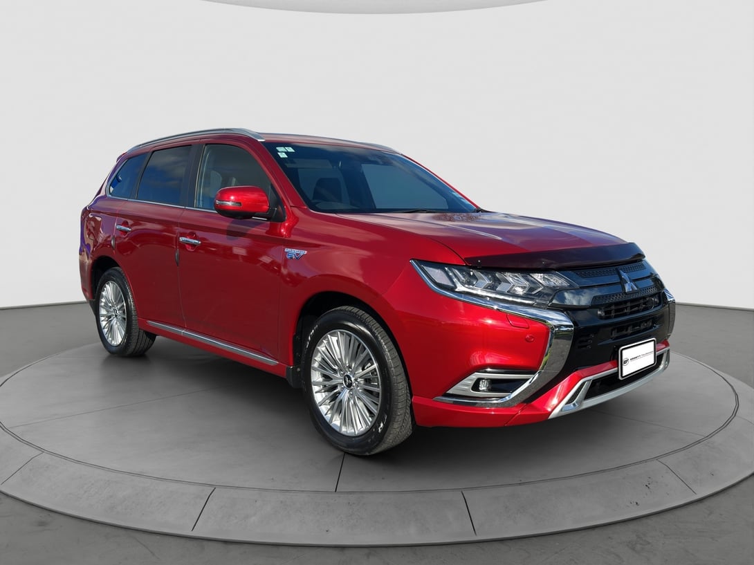 2020 Mitsubishi Outlander at Ebbett Tauranga