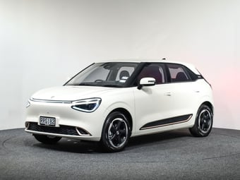 2026 Dongfeng Box at Ebbett Volkswagen & Škoda Hamilton