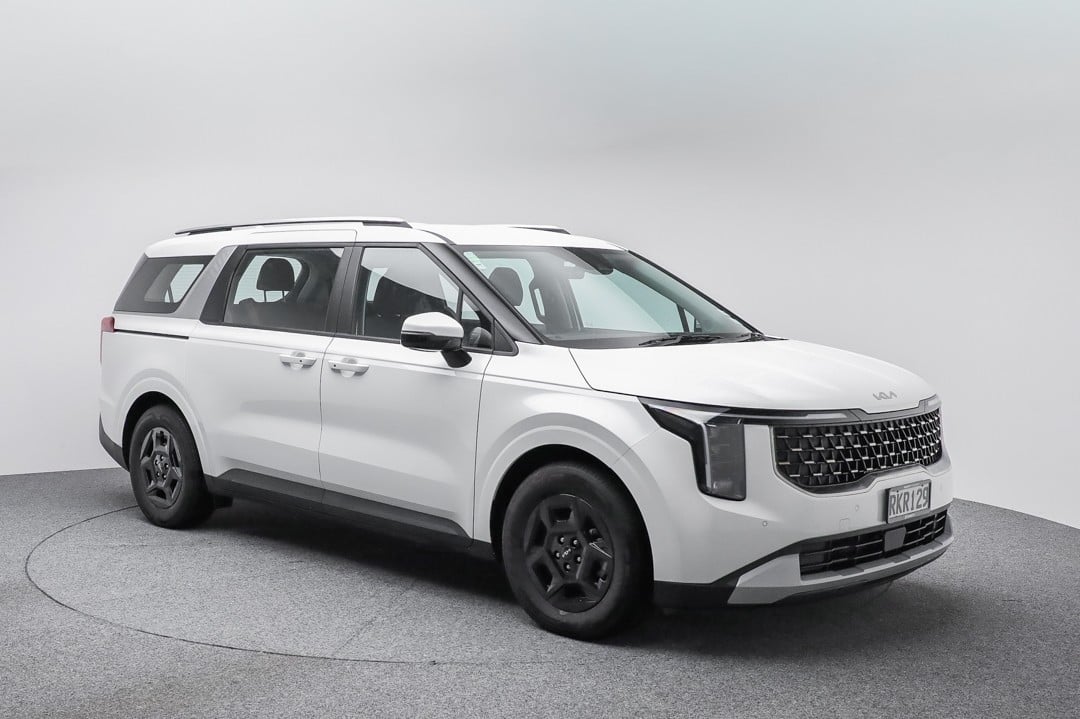 2025 Kia Carnival at Ebbett Pukekohe