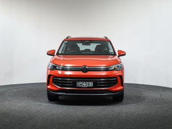 2024 Volkswagen Tiguan at Ebbett Volkswagen & Škoda Hamilton