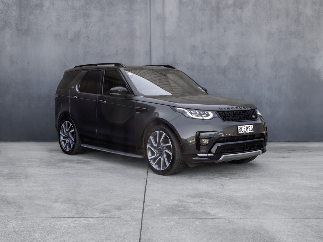 2020 Land Rover Discovery at Ebbett Prestige Tauranga