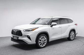2023 Toyota Highlander at Ebbett Pukekohe