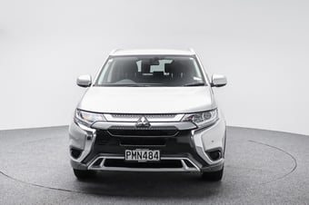 2022 Mitsubishi Outlander at Ebbett Pukekohe