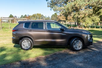 2022 Mitsubishi Outlander at Jim Wright