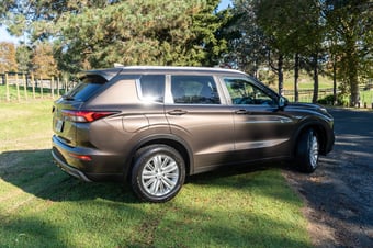 2022 Mitsubishi Outlander at Jim Wright