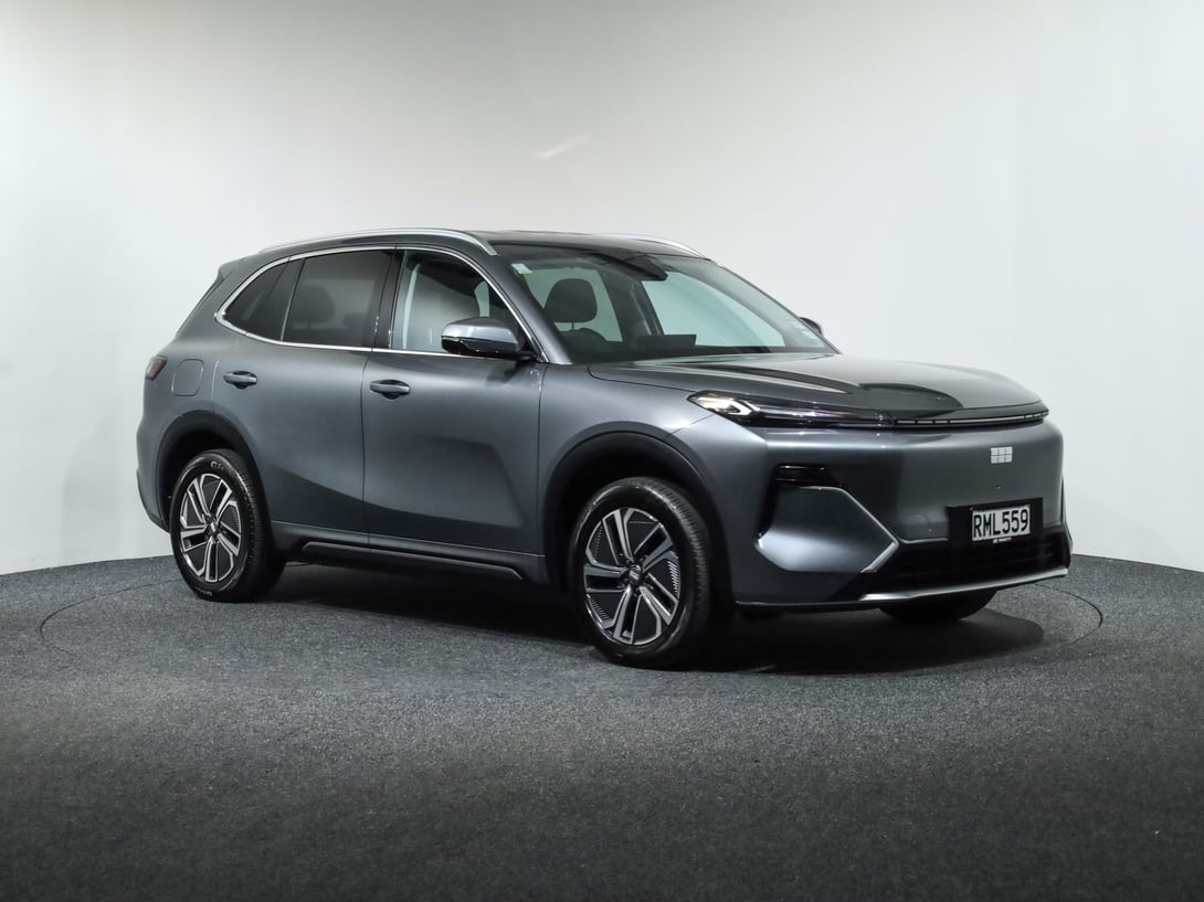 2025 Geely Starray EM-i at Ebbett The Base