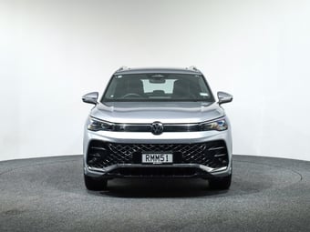2025 Volkswagen Tiguan at Ebbett Volkswagen & Škoda Hamilton