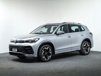 2025 Volkswagen Tiguan at Ebbett Volkswagen & Škoda Hamilton