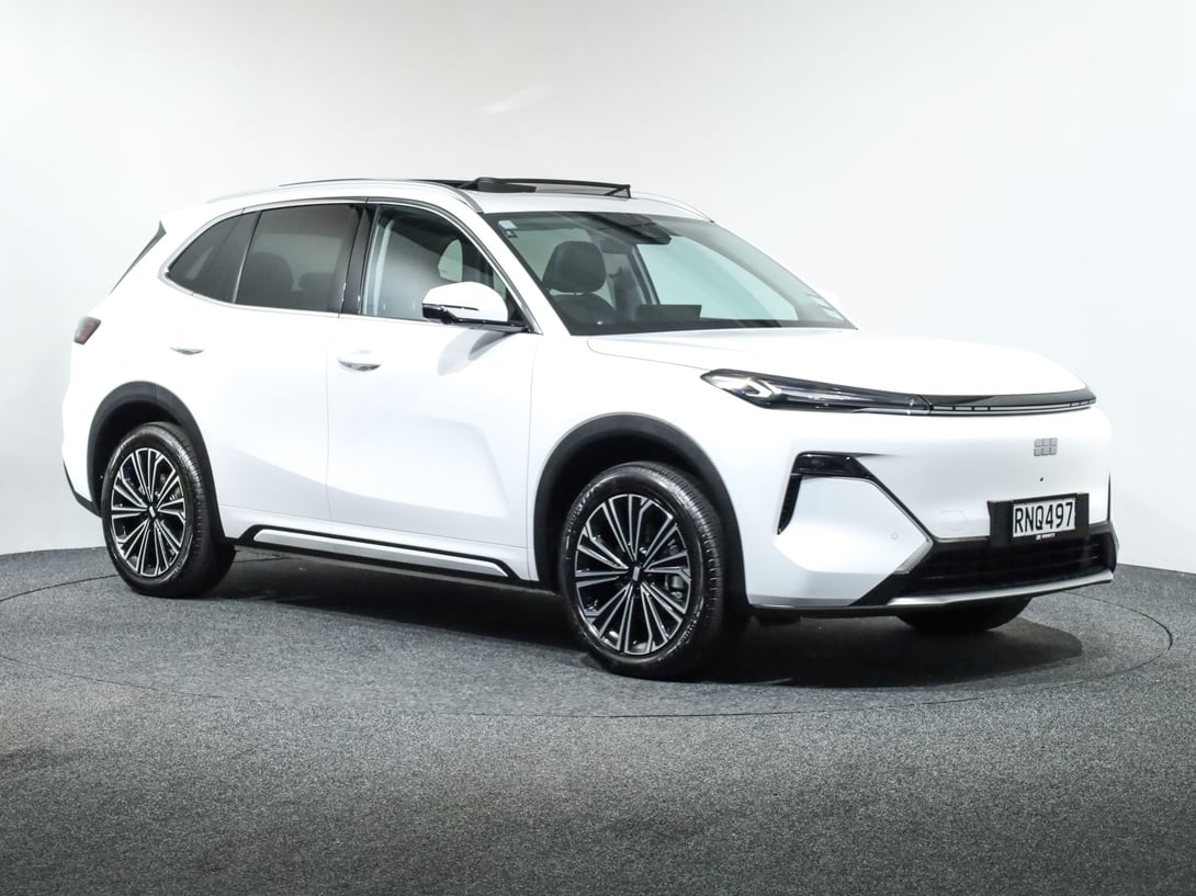 2026 Geely Starray EM-i at Ebbett The Base