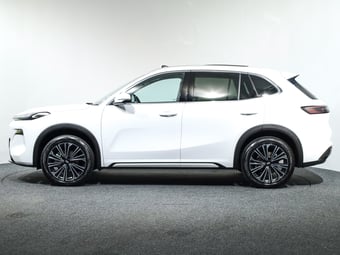 2026 Geely Starray EM-i at Ebbett The Base
