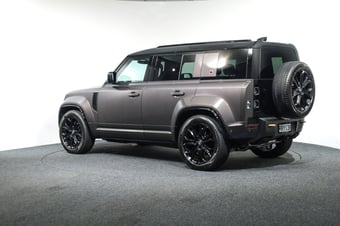 2025 Land Rover Defender at Duncan & Ebbett Hamilton