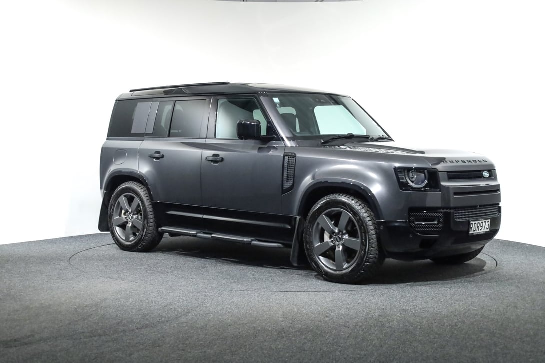 2025 Land Rover Defender at Duncan & Ebbett Hamilton