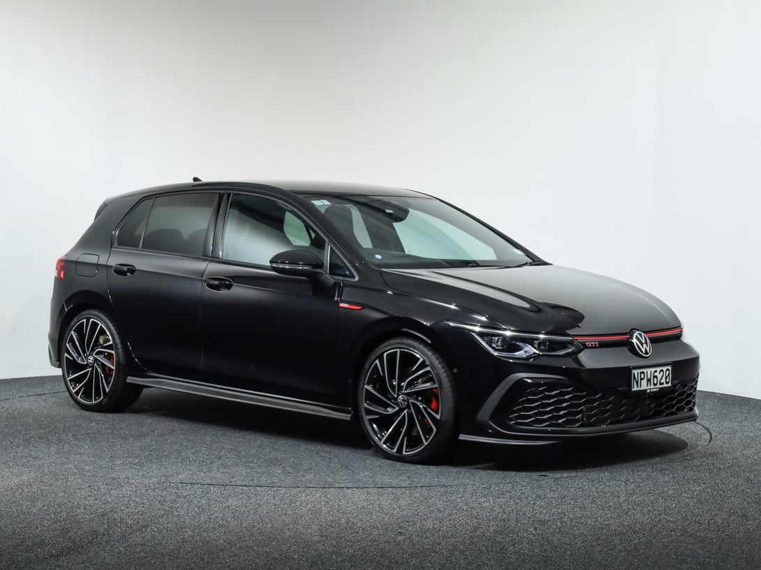 2021 Volkswagen Golf at Ebbett Volkswagen & Škoda Hamilton