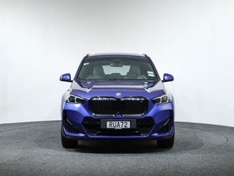 2023 BMW iX1 at Ebbett Volkswagen & Škoda Hamilton