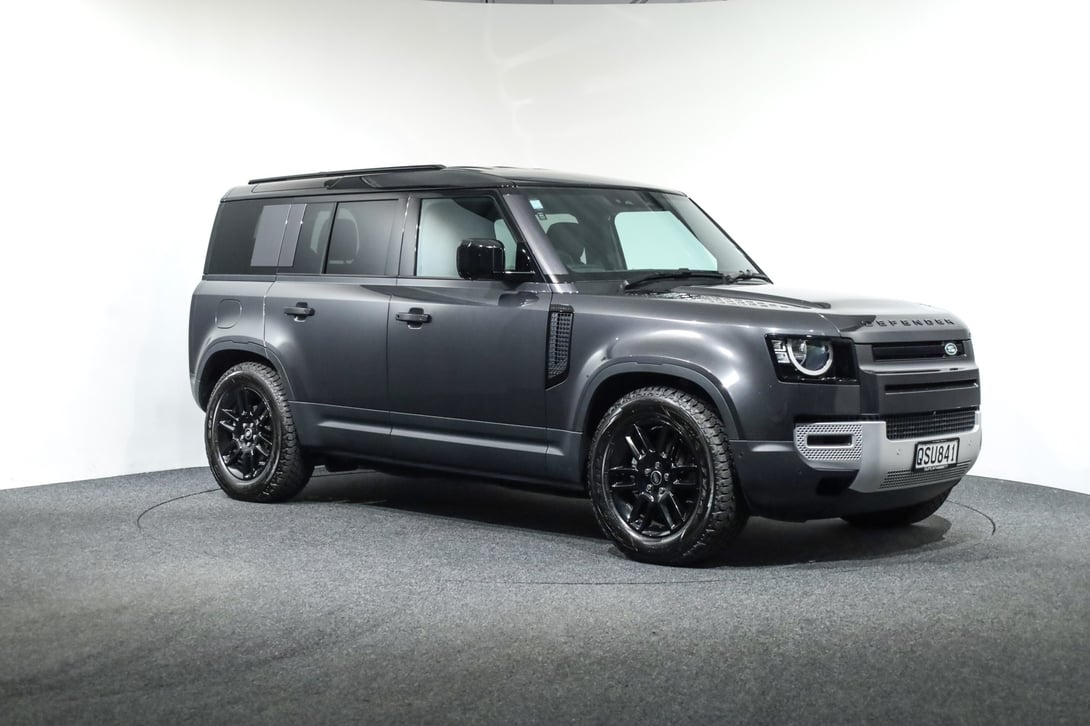 2024 Land Rover Defender at Duncan & Ebbett Hamilton