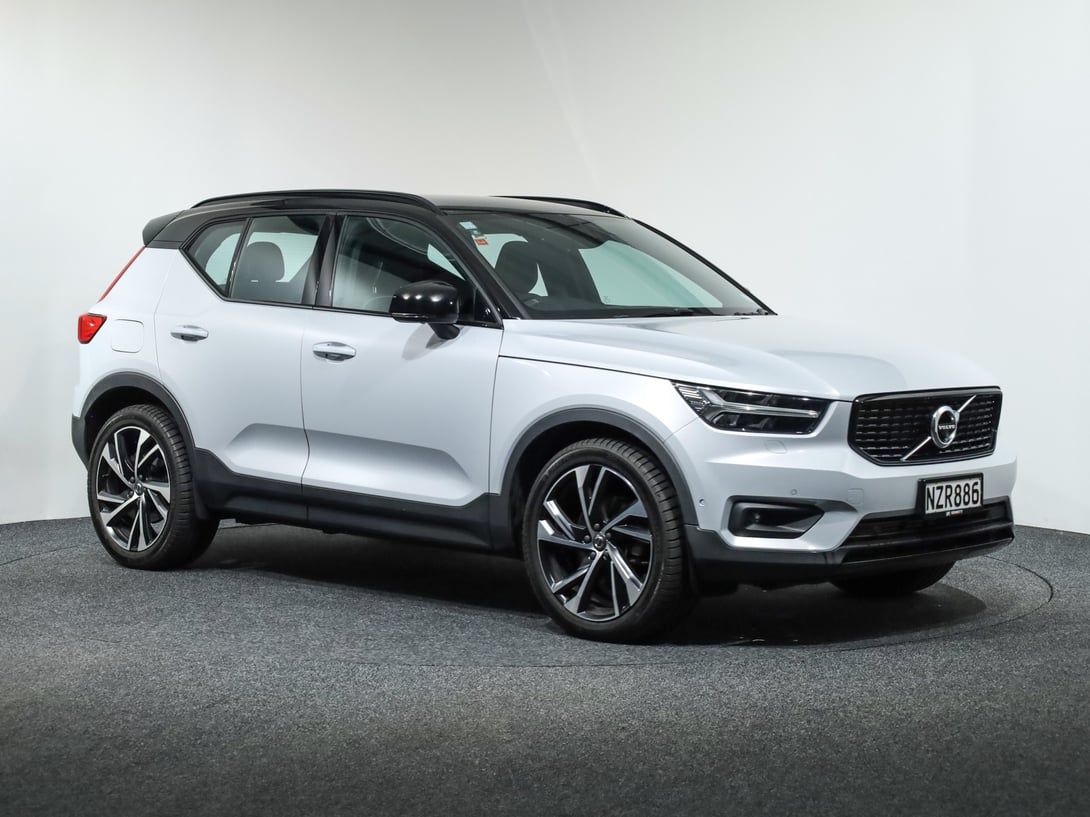 2022 Volvo XC40 at Ebbett Hamilton